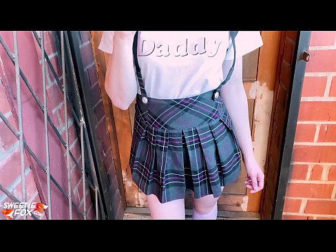 ❤️ Schoolgirl sûget har lul djip en neukt ynstee fan klassen. ❌ Fucking video  by porno fy.pornovore.ru