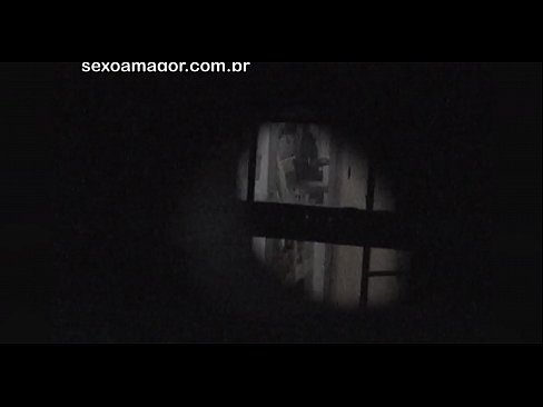 ❤️ Blondie wurdt yn it geheim op fideo opnommen troch in buertvoyeur ferburgen efter holle bakstiennen ❌ Fucking video by porno fy.pornovore.ru